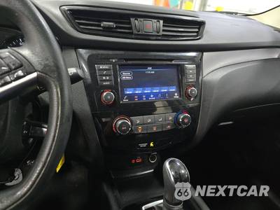 2020 Nissan Rogue Sport S - zdjęcie 11 z 22 - miniatura