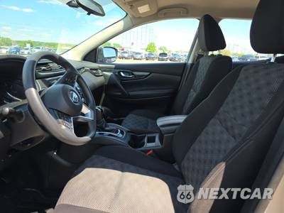 2017 Nissan Rogue Sport SV - zdjęcie 7 z 20 - miniatura