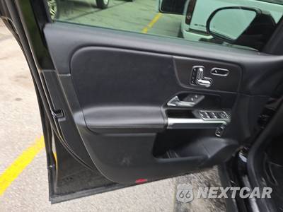 2021 Mercedes-Benz GLB 250 4MATIC - zdjęcie 15 z 26 - miniatura
