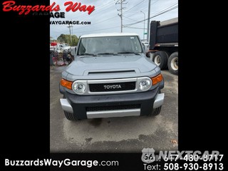 2014 Toyota FJ Cruiser w/Rear Doors