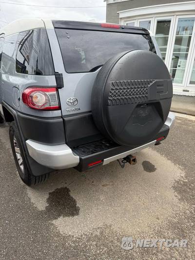 2014 Toyota FJ Cruiser w/Rear Doors - zdjęcie 16 z 35 - miniatura