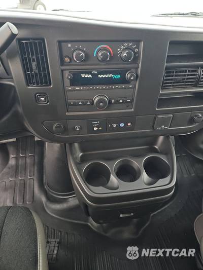 2025 GMC Savana 2500 Cargo Van 1WT 135.0" WB - zdjęcie 11 z 28 - miniatura