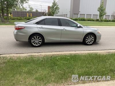 2015 Toyota Camry Hybrid XLE - zdjęcie 4 z 17 - miniatura