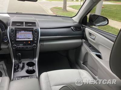 2015 Toyota Camry Hybrid XLE - zdjęcie 13 z 17 - miniatura