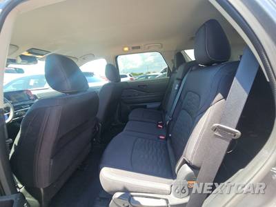 2025 Nissan Pathfinder SV - zdjęcie 13 z 19 - miniatura