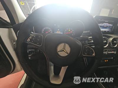 2016 Mercedes-Benz GLC 300 - zdjęcie 10 z 29 - miniatura