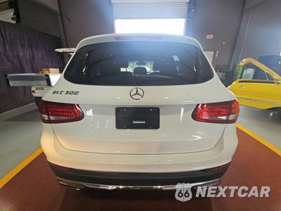 2016 Mercedes-Benz GLC 300 - zdjęcie 5 z 29 - miniatura