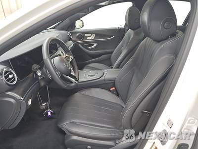 2023 Mercedes-Benz E 450 4MATIC Sedan - zdjęcie 7 z 21 - miniatura