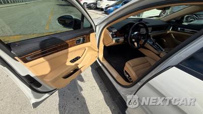 2018 Porsche Panamera - zdjęcie 17 z 43 - miniatura