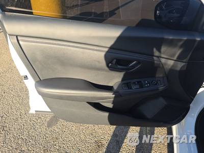 2025 Nissan Sentra S - zdjęcie 9 z 25 - miniatura