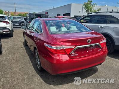 2015 Toyota Camry XLE - zdjęcie 6 z 41 - miniatura