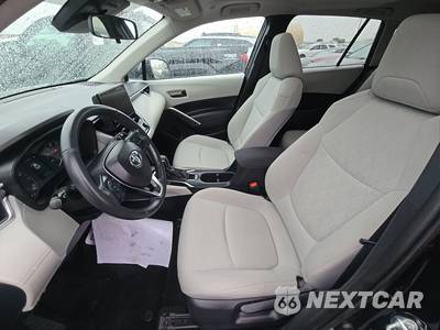 2024 Toyota Corolla Cross LE - zdjęcie 7 z 23 - miniatura