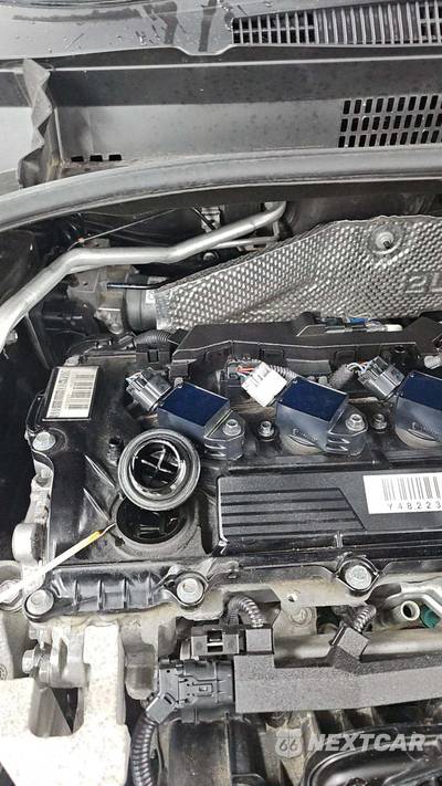 2024 Toyota Corolla Cross LE - zdjęcie 20 z 23 - miniatura