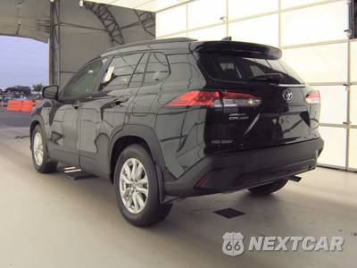 2024 Toyota Corolla Cross LE - zdjęcie 6 z 23 - miniatura