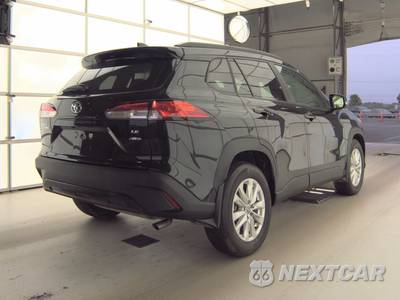 2024 Toyota Corolla Cross LE - zdjęcie 4 z 23 - miniatura