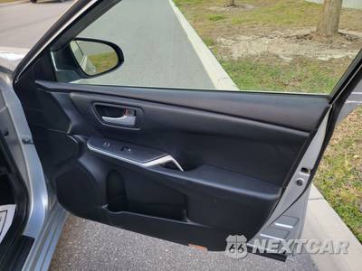 2015 Toyota Camry SE - zdjęcie 20 z 22 - miniatura