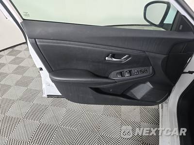 2020 Nissan Sentra S - zdjęcie 9 z 27 - miniatura