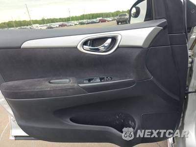 2015 Nissan Sentra SR - zdjęcie 3 z 36 - miniatura