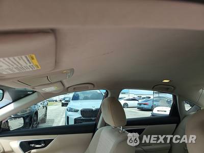2016 Nissan Altima 2.5 SV - zdjęcie 17 z 22 - miniatura