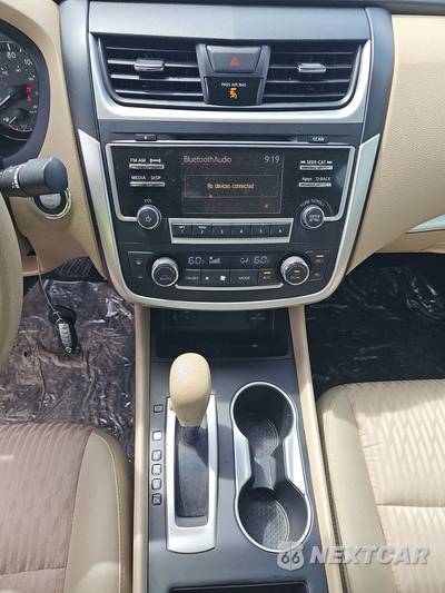 2016 Nissan Altima 2.5 SV - zdjęcie 11 z 22 - miniatura