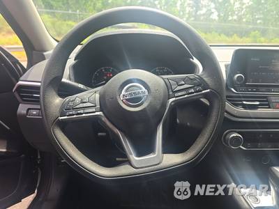 2022 Nissan Altima S - zdjęcie 10 z 45 - miniatura