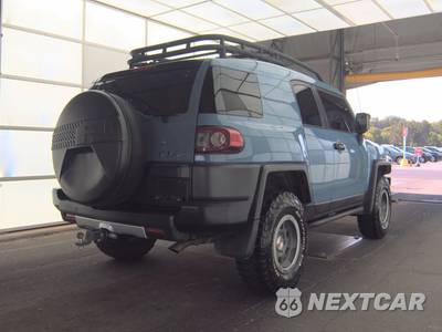 2014 Toyota FJ Cruiser w/Rear Doors - zdjęcie 4 z 21 - miniatura