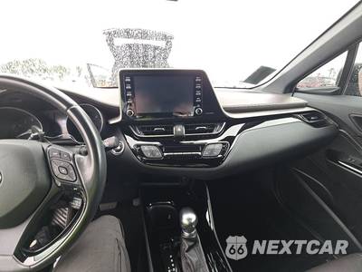 2019 Toyota C-HR Limited - zdjęcie 11 z 27 - miniatura