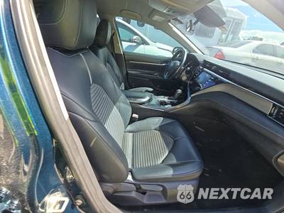 2019 Toyota Camry SE - zdjęcie 8 z 18 - miniatura