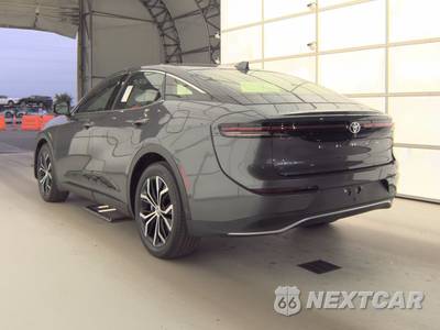 2024 Toyota Crown XLE - zdjęcie 6 z 40 - miniatura
