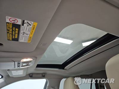 2022 Toyota Highlander Hybrid XLE - zdjęcie 21 z 23 - miniatura