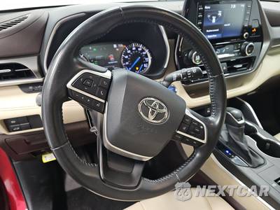 2022 Toyota Highlander Hybrid XLE - zdjęcie 10 z 23 - miniatura