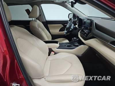 2022 Toyota Highlander Hybrid XLE - zdjęcie 8 z 23 - miniatura