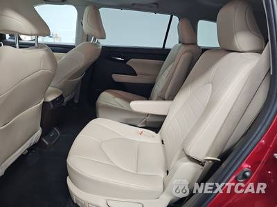 2022 Toyota Highlander Hybrid XLE - zdjęcie 13 z 23 - miniatura
