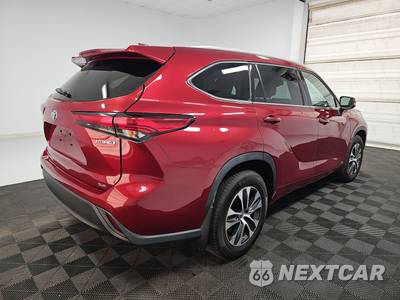 2022 Toyota Highlander Hybrid XLE - zdjęcie 4 z 23 - miniatura