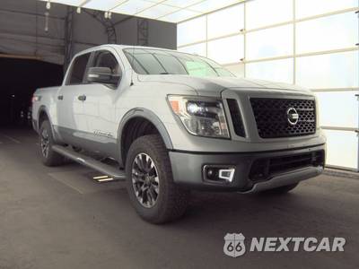 2018 Nissan TITAN PRO-4X Crew Cab Short Bed - zdjęcie 3 z 35 - miniatura