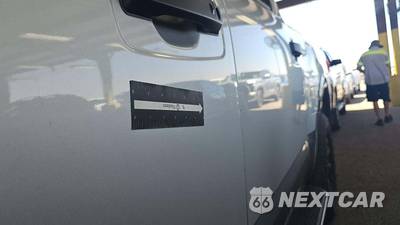 2018 Nissan TITAN PRO-4X Crew Cab Short Bed - zdjęcie 28 z 35 - miniatura