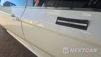 2023 Toyota Camry SE - zdjęcie 21 z 33 - miniatura