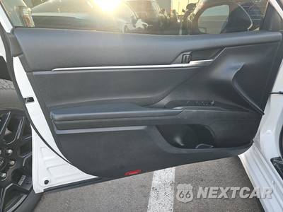 2023 Toyota Camry SE - zdjęcie 9 z 33 - miniatura