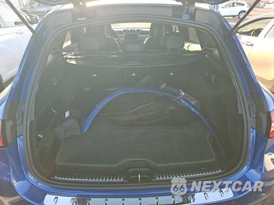 2026 Mercedes-Benz GLC 350e - zdjęcie 16 z 25 - miniatura