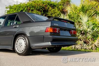1986 Mercedes-Benz 190 E - zdjęcie 4 z 64 - miniatura