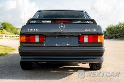 1986 Mercedes-Benz 190 E - zdjęcie 16 z 64 - miniatura