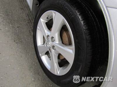 2012 Toyota Corolla LE - zdjęcie 20 z 21 - miniatura