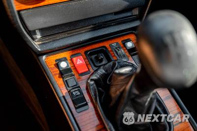 1986 Mercedes-Benz 190 E - zdjęcie 40 z 64 - miniatura