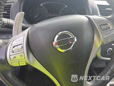 2017 Nissan Altima 2.5 SR - zdjęcie 10 z 18 - miniatura