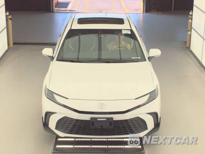 2026 Toyota Camry SE - zdjęcie 2 z 29 - miniatura