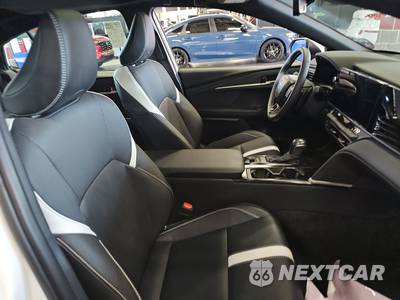 2026 Toyota Camry SE - zdjęcie 8 z 29 - miniatura