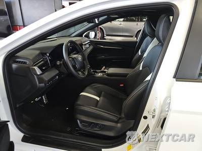 2026 Toyota Camry SE - zdjęcie 7 z 29 - miniatura