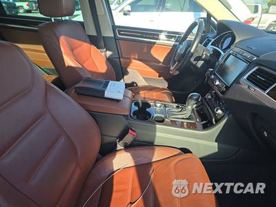 2015 Volkswagen Touareg TDI Lux - zdjęcie 8 z 24 - miniatura