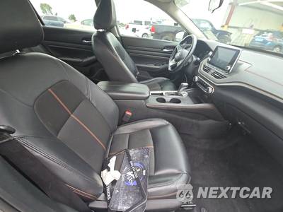 2019 Nissan Altima SR - zdjęcie 8 z 19 - miniatura