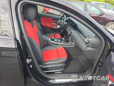 2020 Mercedes-Benz AMG A 35 4MATIC - zdjęcie 8 z 27 - miniatura